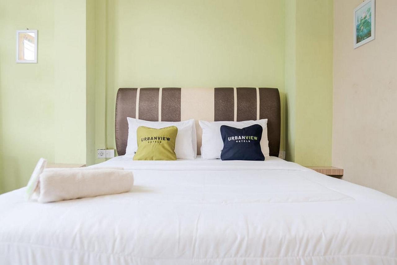 Urbanview Hotel Ta Ke Jelutung Puncak Jambi Exterior foto