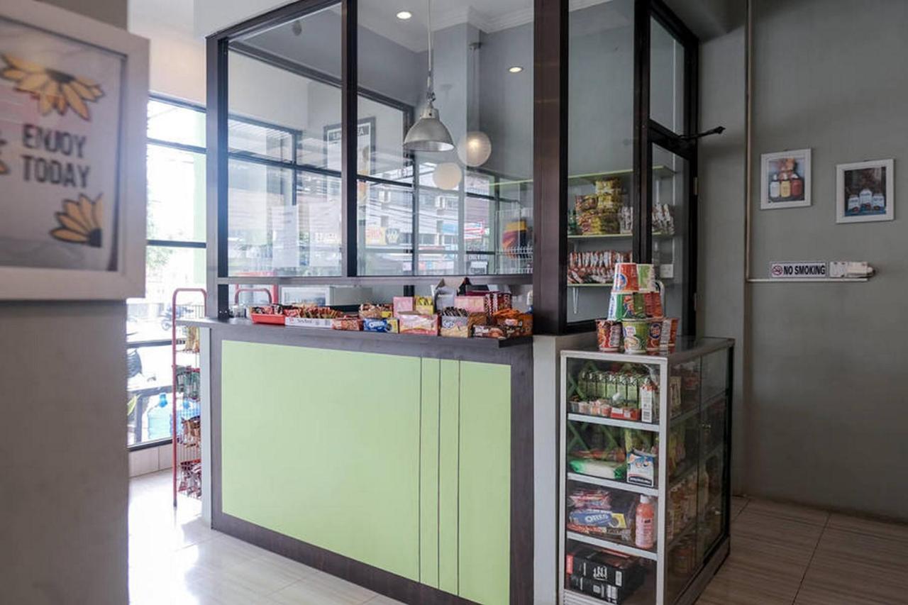 Urbanview Hotel Ta Ke Jelutung Puncak Jambi Exterior foto