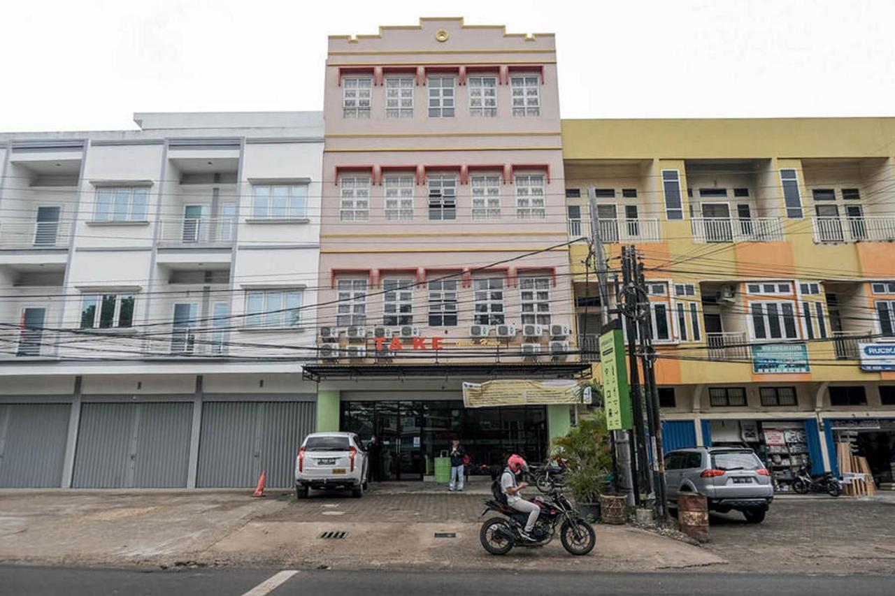 Urbanview Hotel Ta Ke Jelutung Puncak Jambi Exterior foto