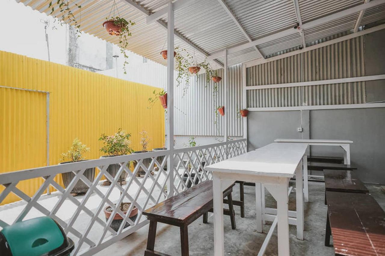 Urbanview Hotel Ta Ke Jelutung Puncak Jambi Exterior foto